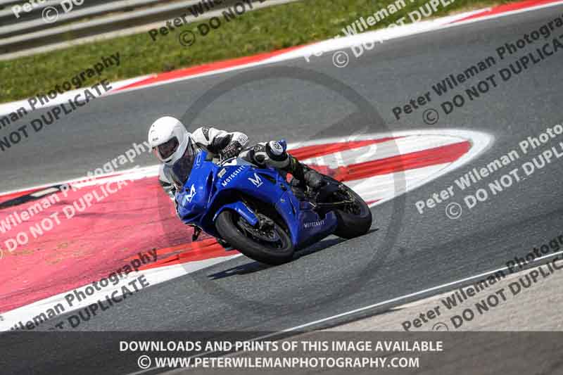 cadwell no limits trackday;cadwell park;cadwell park photographs;cadwell trackday photographs;enduro digital images;event digital images;eventdigitalimages;navarra;no limits trackdays;peter wileman photography;racing digital images;trackday digital images;trackday photos